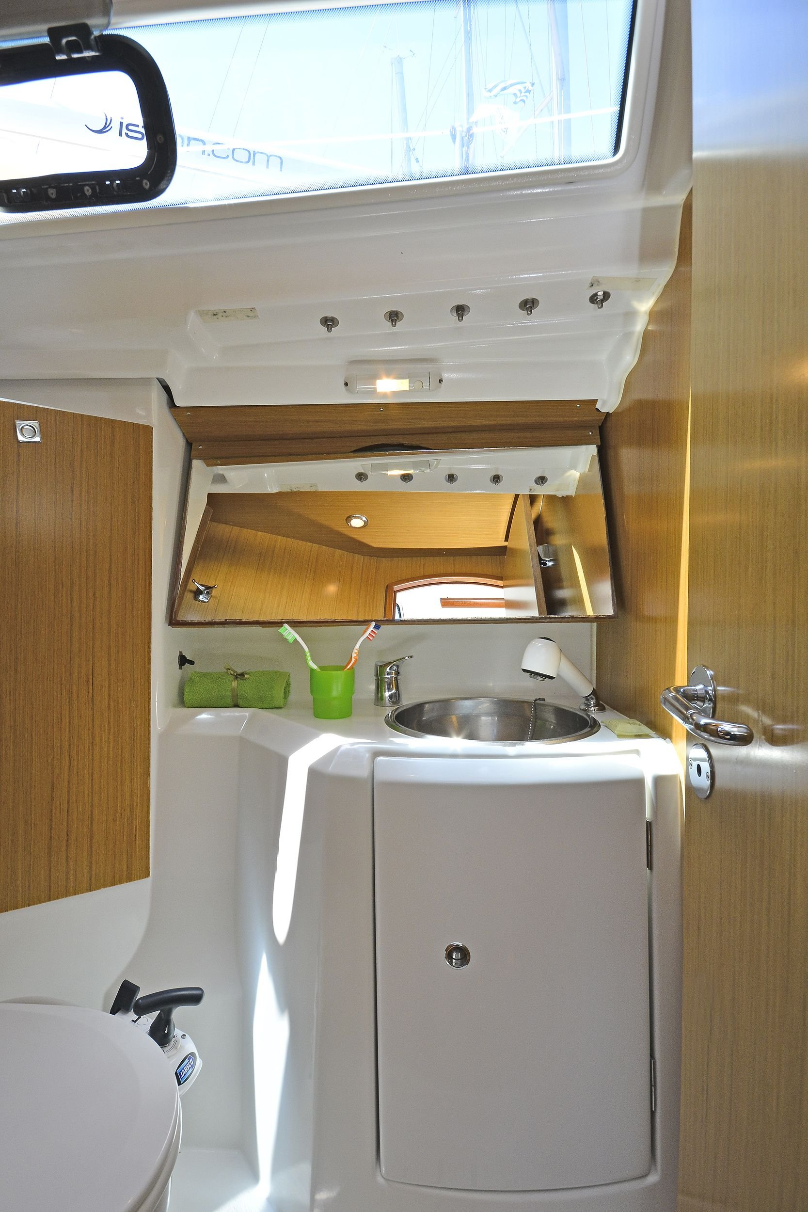 Sun Odyssey 36i Performance 27