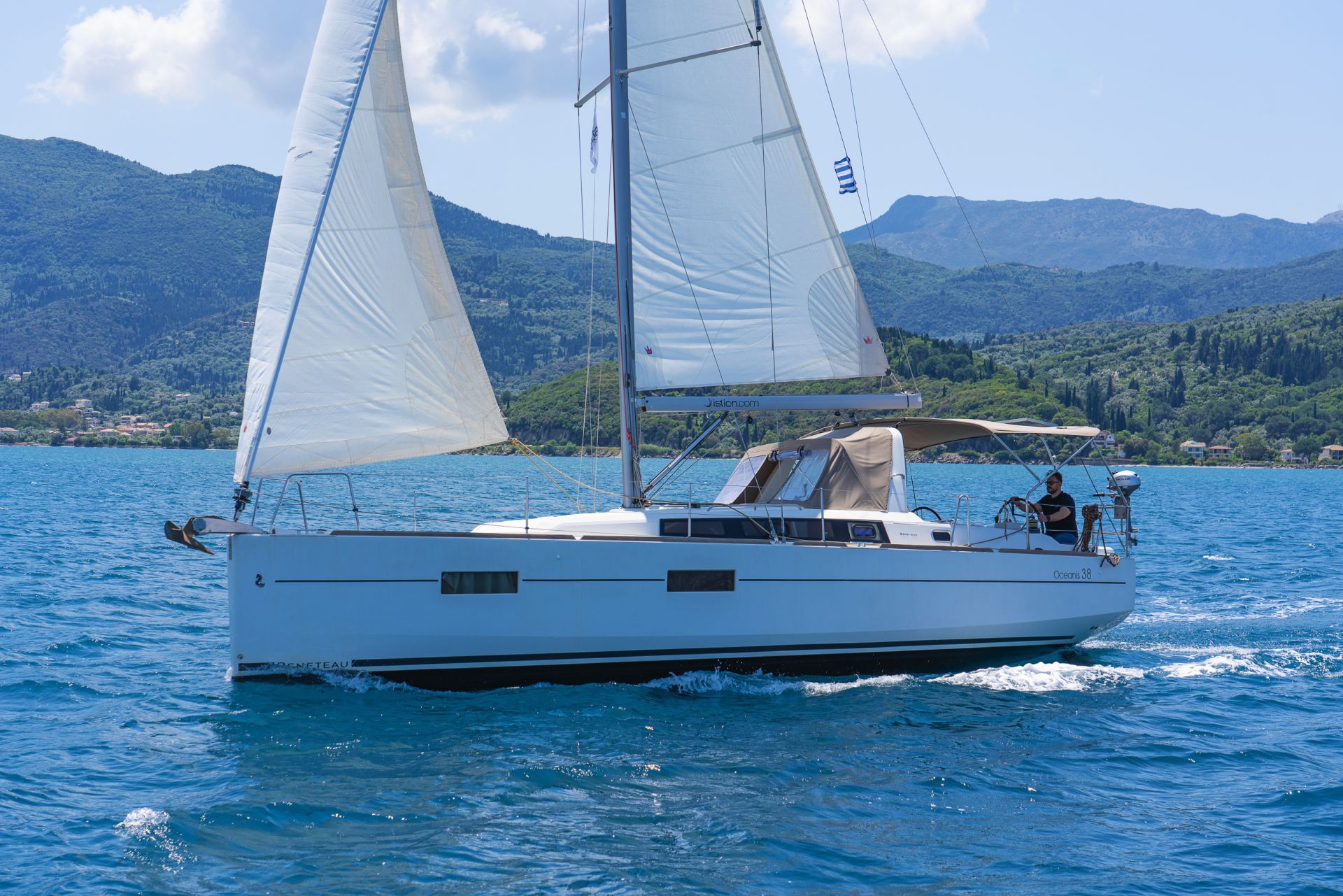 Oceanis 38 18