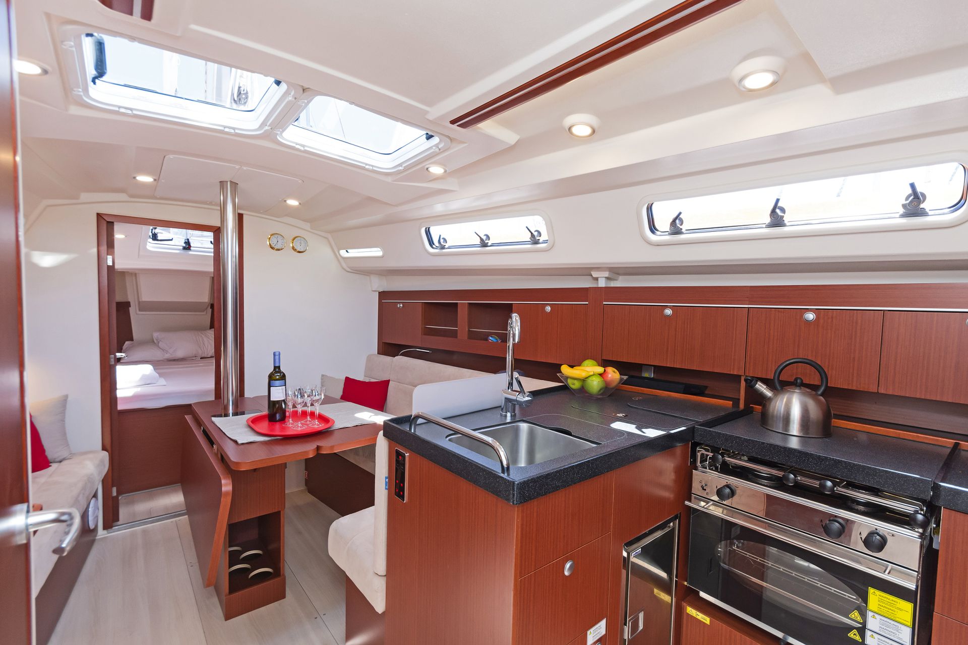 Hanse 345 25